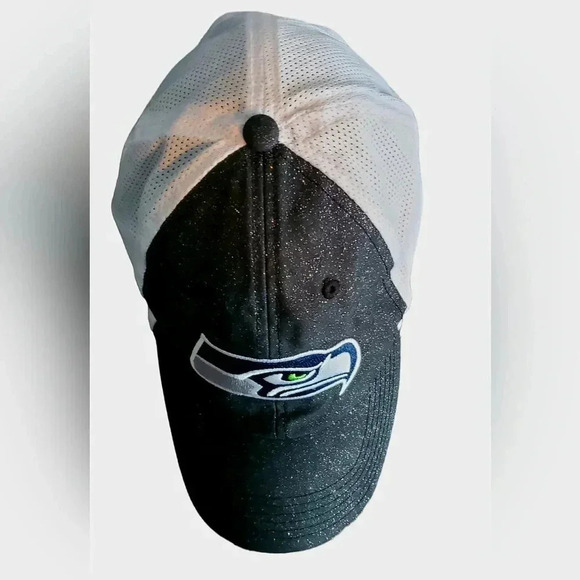 Seattle Seahawks Hat - Picture 2 of 14